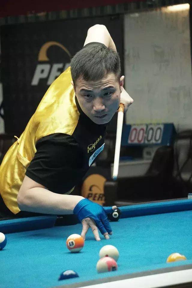 间的默契配 间的默契配